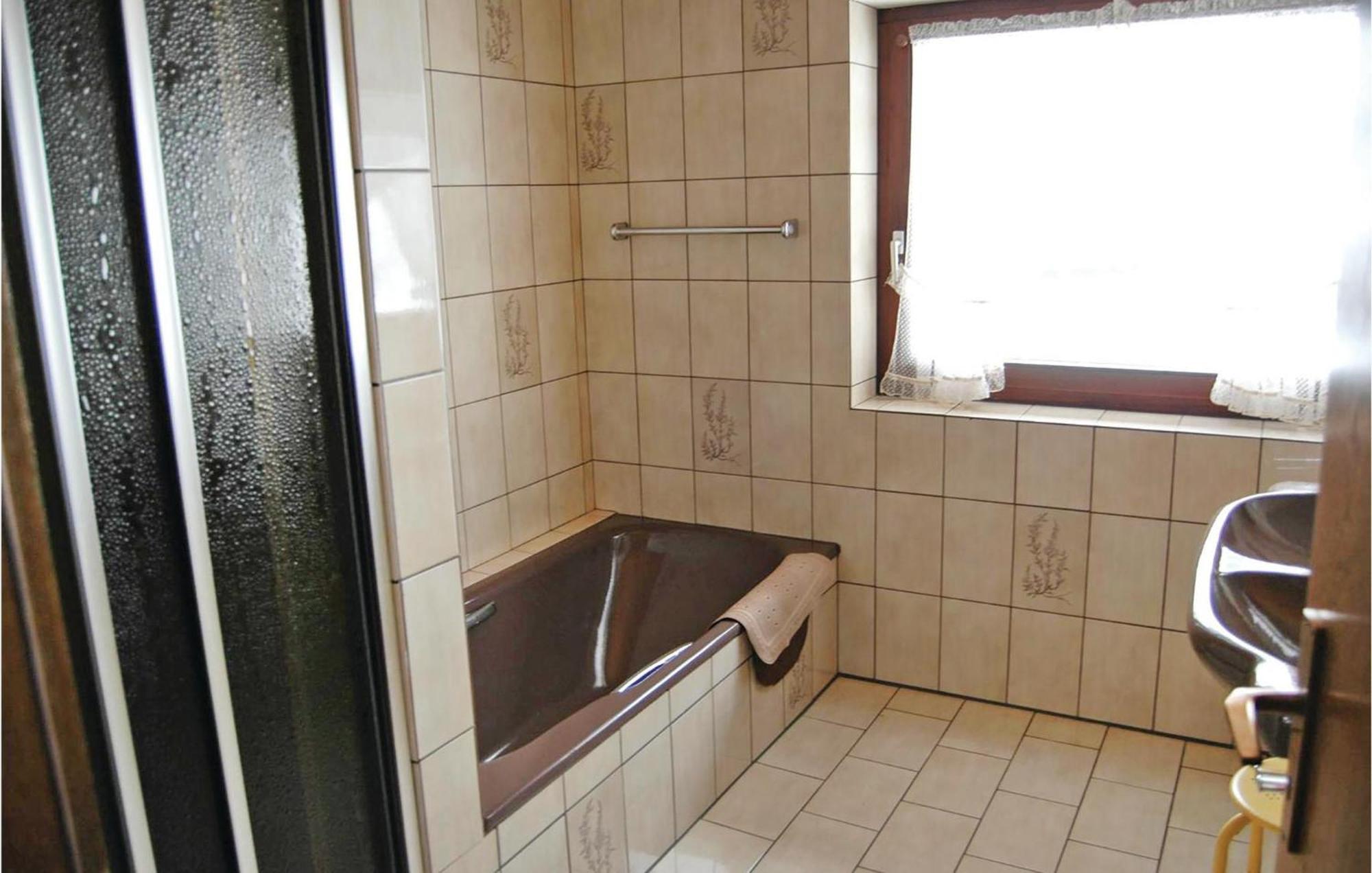 2 Bedroom Awesome Apartment In Welschensteinach Eksteriør bilde